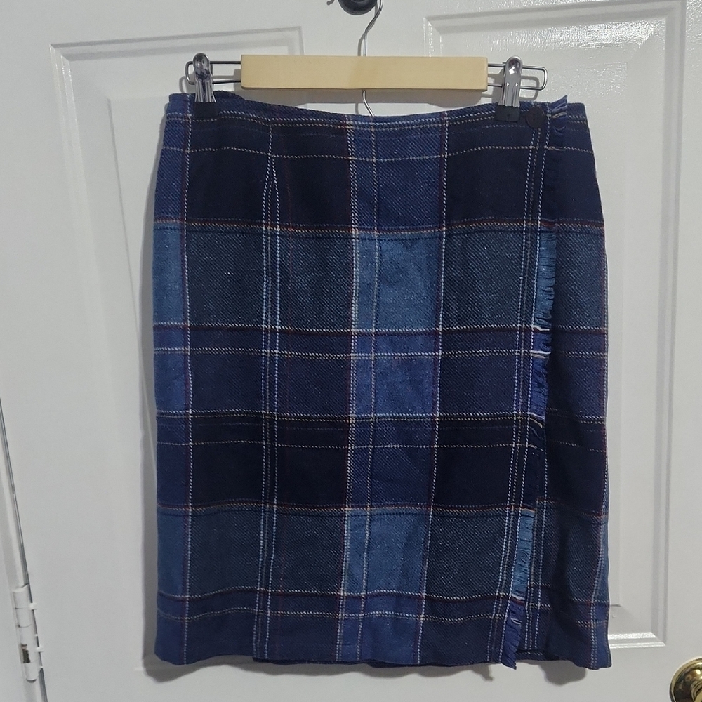 Casual Corner Navy and Light Blue Plaid Pencil Skirt